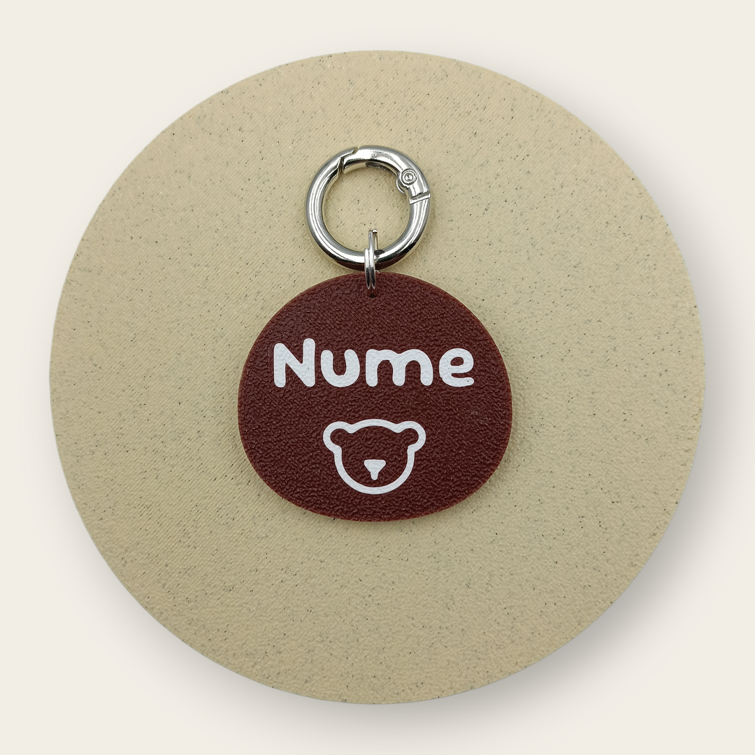 Medalion personalizat pentru câini, simbol urs, maro cu alb, printat 3D din PLA - Ubba.